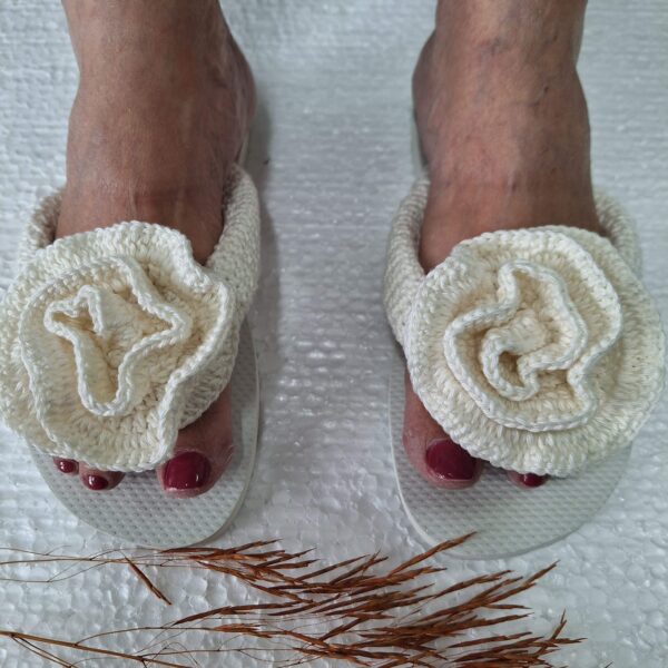Chinelo Havaianas Legítimo Decorado em Crochê - Image 4